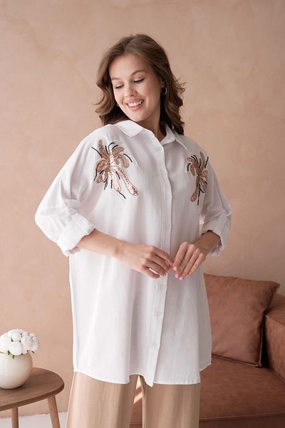 BURRASCA Oversize Linen Shirt with Beading Embroidered