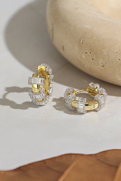 Gümüş Vadisi Kadın 925 Ayar Gümüş Zirkon Baget Taşlı Küpe