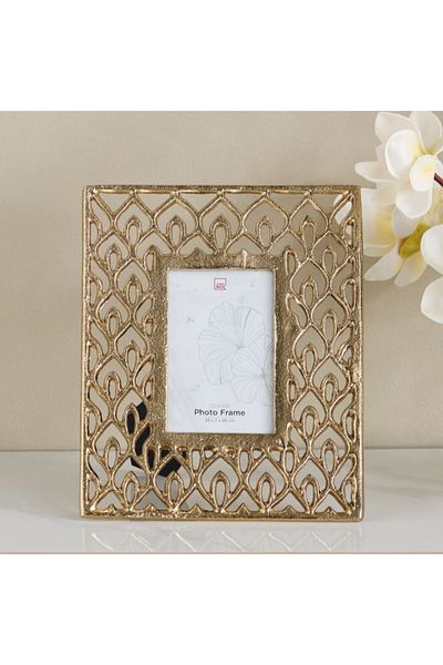 Home Box Ozawa Cutwork Aluminium Single Photo Frame - 23x2x29 cm