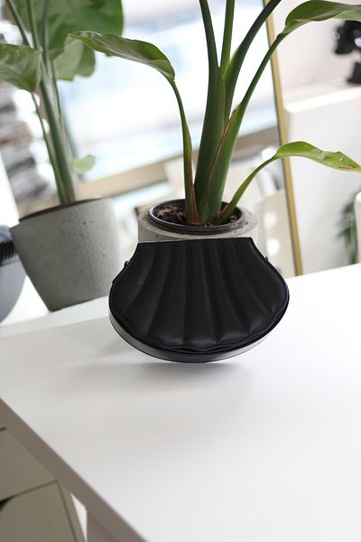 Moom Bag Geantă de umăr de mână cu lanț de stridii negre pentru femei