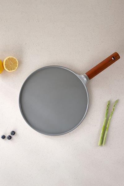 NEOFLAM 26cm Gray Aluminum Cast Crepe Pan - Fika