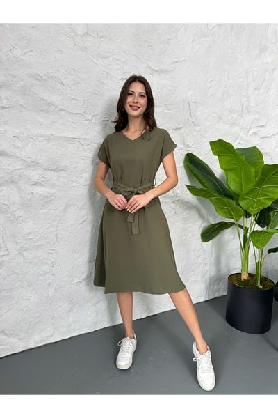 Elif Özbey Butik Χακί φόρεμα με λαιμόκοψη V με ζώνη