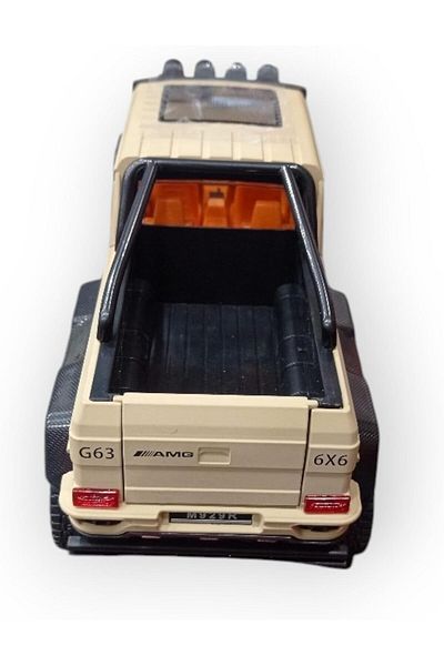 IQTENA Plastic Remote-Control Car for Kids – Stylish Beige Design