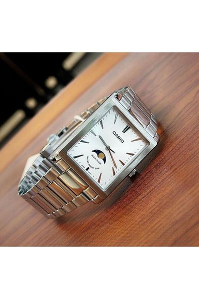 Casio Casio Men's White Dial Analog Watch - MTP-M105D-7AVDF