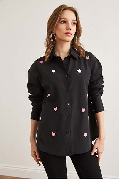 Olalook Women's Black Heart Embroidered Boyfriend Woven Shirt Gml- 19001300