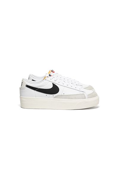 Nike Nike Blazer Low Platform
Weiß Schwarz – Schuhe