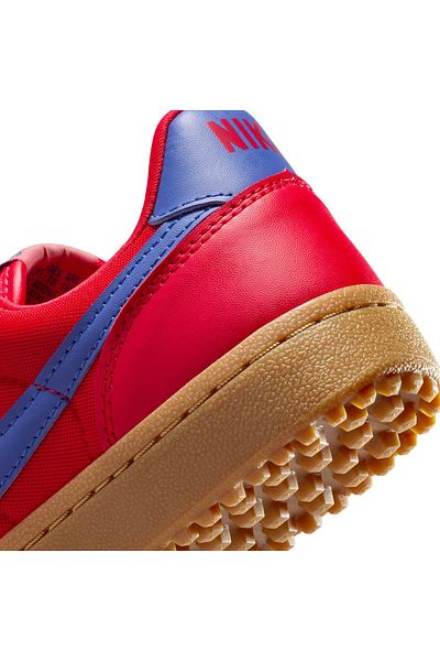 Nike Nike Field General Wmns - Univred Deepnight-Gummead Brown