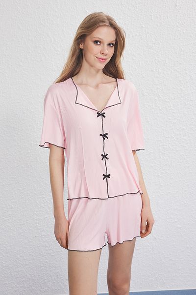Trendyol Collection Rosa Band/Schleife und Baby Overlock Wick Pyjama Set