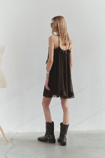 Trendyol Collection Ограничено издание Кафява мини тъкана рокля с волани Twoss25El00516
