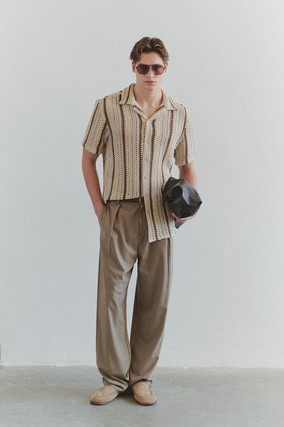Trendyol Collection Beigefarbene Stoffhose mit weitem Bein in limitierter Auflage TMNSS25PL00015