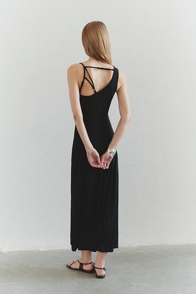 Trendyol Collection Περιορισμένης έκδοσης Μαύρο Πίσω Λεπτομέρεια Bodycon Strechy Πλεκτό Φόρεμα TWOSS25EL00509