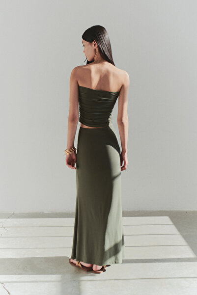 Trendyol Collection Limitált kiadású khaki testhezálló kiegészítők, részletes kötött hosszú szoknya TPRSS25ET00004