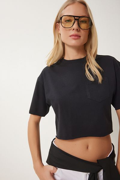Happiness İstanbul Schwarzes Baumwoll-Crop-Strick-T-Shirt für Damen CR00443