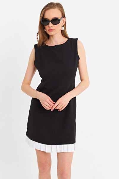 Cool & Sexy Kadın Siyah Kontrast Pileli Mini Elbise FRY100