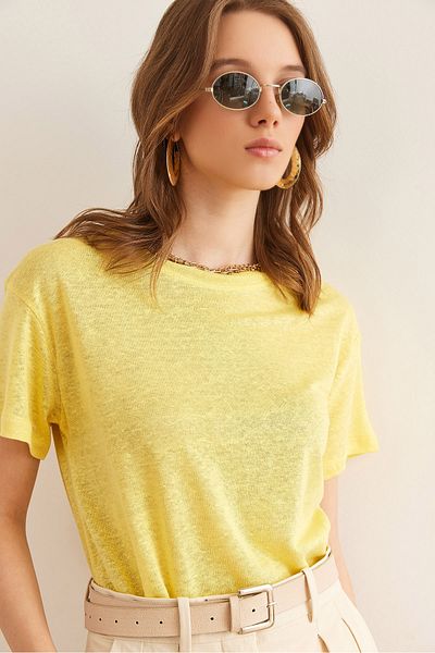 Olalook Women's Yellow Flared Flowy Crew Neck Crop T-Shirt Tsh- 19000860