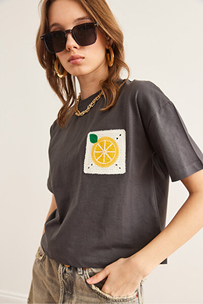 Olalook Women's Smoked Pocket Detailed Crop Cotton T-Shirt Tsh- 19000857