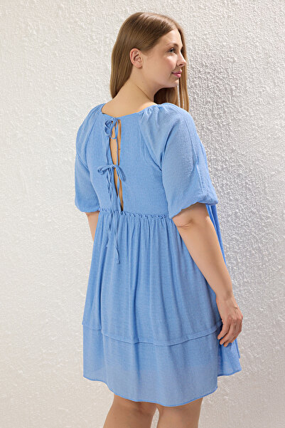 Trendyol Curve Rochie de mărime mare, mini țesută cu mâneci cu balon albastru TBBSS25AH00168