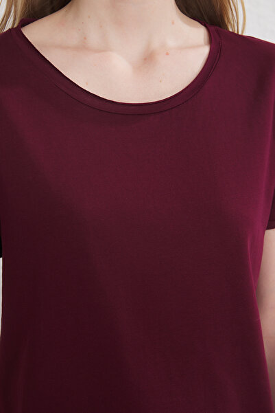 Trendyol Collection Burgundy Knitted T-Shirt - 100% Cotton, Pool Collar, Short Sleeve, Regular Fit Twoss25Ts00192