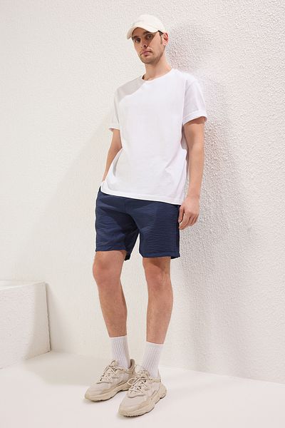 Trendyol Collection Μπλε Navy κανονική εφαρμογή με λινό σορτς & βερμούδες TMNSS25SR00005