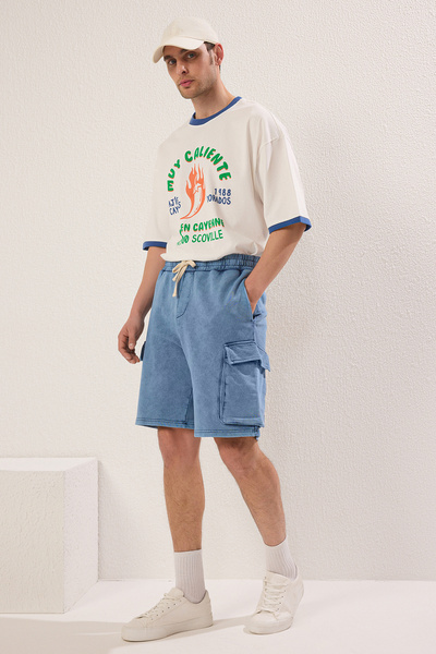 Trendyol Collection Indigo Cargo Kapesní šortky a bermudy - Distressed/Fad Effect TMNSS24SR00014