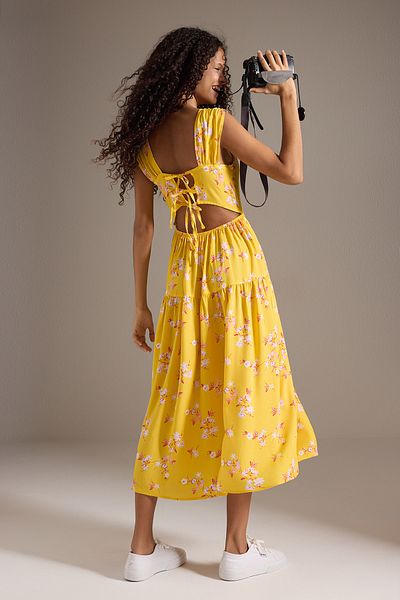 Trendyol Collection Rochie țesătă midi cu volan și decupat cu flori galbene TWOSS21EL0709