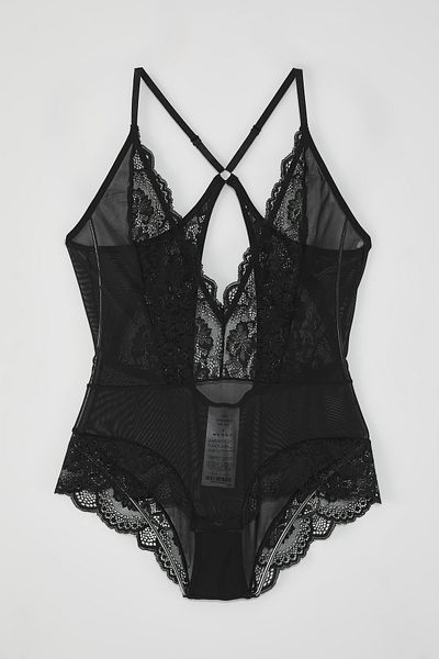 Trendyol Collection Schwarzer, detaillierter, kappenloser Strickbody aus Tüll und Spitze THMSS25BD00008