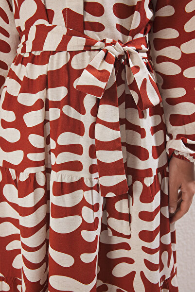 Trendyol Modest Φόρεμα με υφαντό καφέ λινό με μοτίβο TCTSS25EB00109