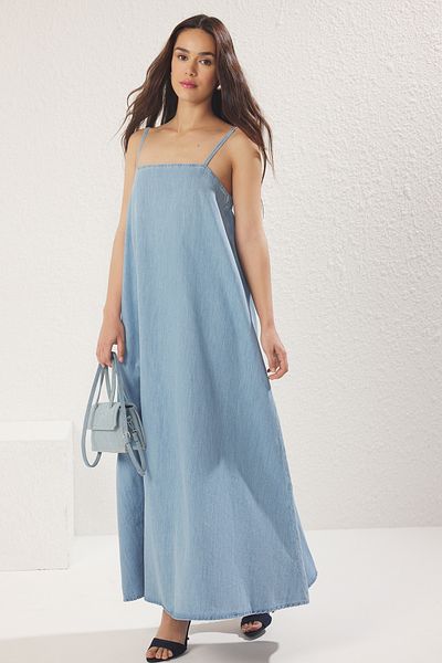 Trendyol Collection Rochie maxi denim oversize albastru deschis Twooss25el00595