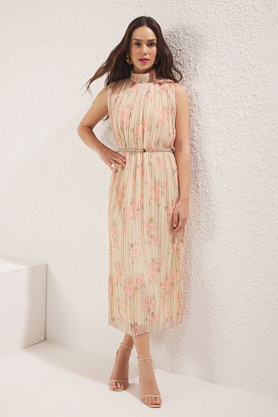 Trendyol Collection Gerades, flach geschnittenes, plissiertes Midi-Webkleid mit Pudergürtel TWOSS25EL00118