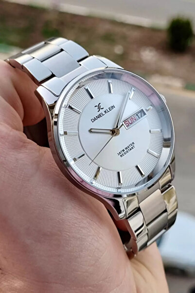 Daniel Klein Gri Renk Ayarlanabilir Kordonlu Takvim Ve Gün Fonksiyonlu 44 Mm Erkek Kol Saati