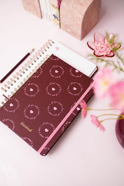 Matt Notebook Spirlli Elastic Dotted Undated Notepad B5 17X24 cm Hearts