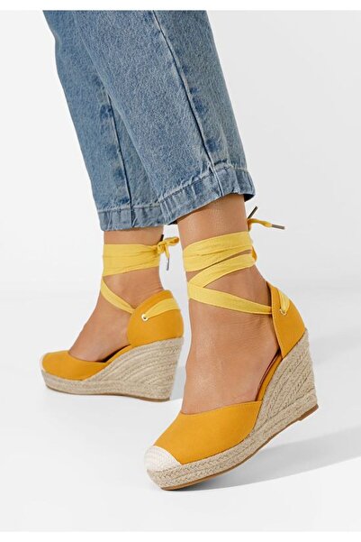 B T Shoes Sandale cu platforma Vilena galbene