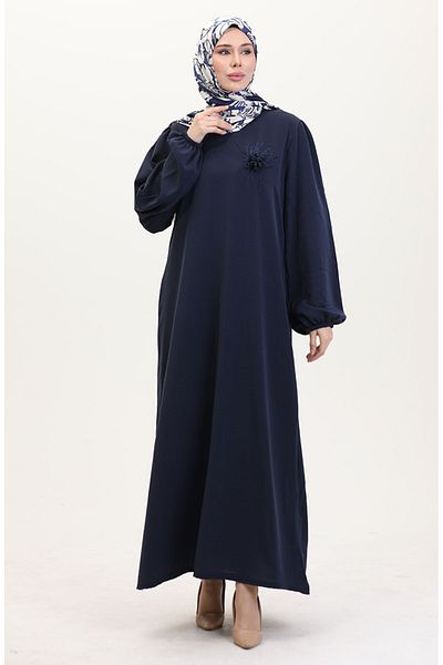sefamerve Navy Blue 0017-03 Λεπτομέρεια καρφίτσας φορέματος
