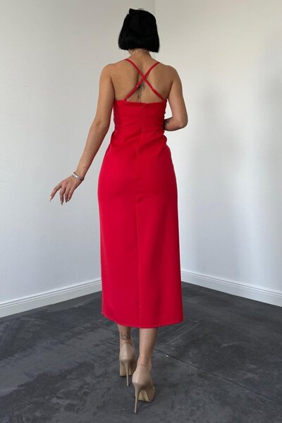 JANES Red Low-Cut Back Dress