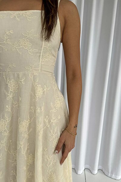 Mine Tan Butik Kare Yaka Askılı Nakış Detay Elbise - Bej