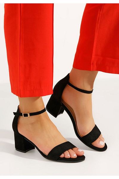 B T Shoes Sandale cu toc mic negre Nomeria