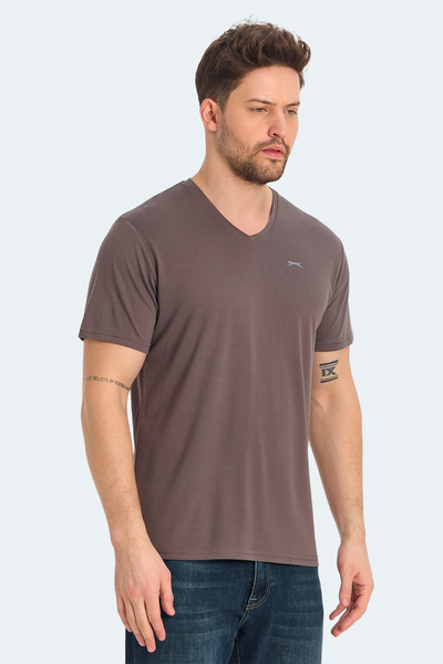 Slazenger Ανδρικό μπλουζάκι KRAKKER με λαιμόκοψη σε σχήμα V σε καφέ χρώμα