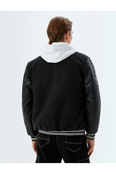 Koton Колежанско яке с бомбър яка, вталена кройка, щампован джоб с копчета тип „тик-так“