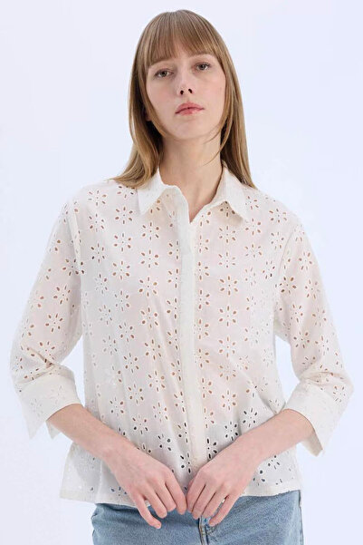 DeFacto Regular Fit Weißes Damenhemd E2005AX/WT32