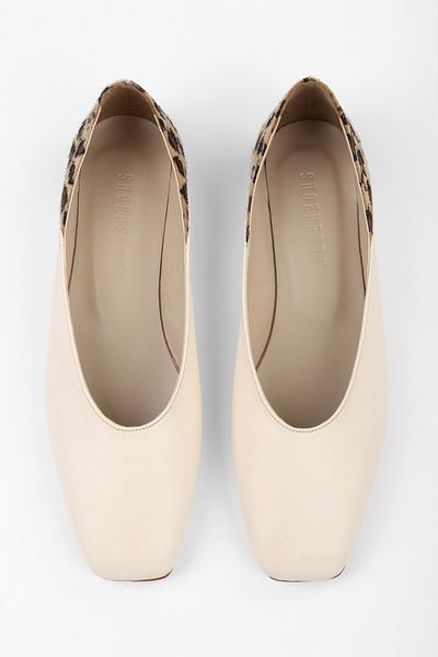 Shoeberry Women's Fayen Beige Skin Leopard Pattern Detailed Ballerinas