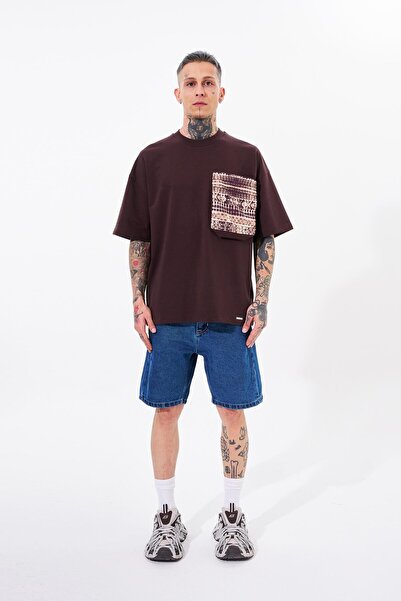 Machinist Ανδρικό μπλουζάκι με στάμπα με λεπτομέρεια τσέπης σε καφέ χρώμα