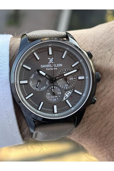 Daniel Klein Exclusive Active Indicator and Dual Time Feature Sports and Stylish Men's Wristwatch