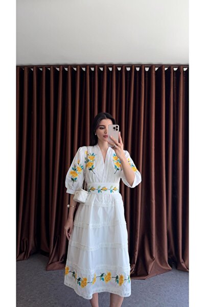 HAZELANNA Sarı Çiçek Nakışlı Elbise