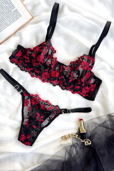 G&H UNDERWEAR - Μαύρο κόκκινο φλοράλ σουτιέν Σετ 2 τεμ