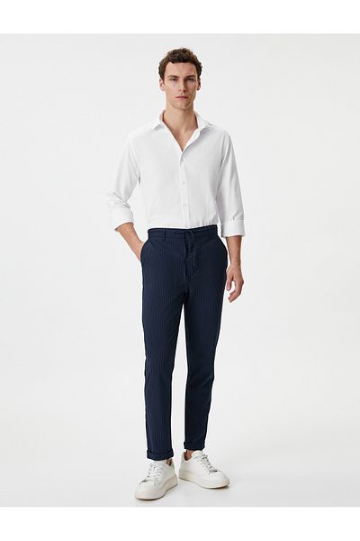 Koton Slim-Fit-Hemd mit halbem italienischem Kragen, geknöpft und strukturiert
