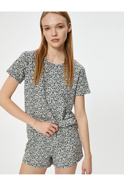 Koton Pyjama-Set mit Shorts Leopardenmuster Rundhals Kurzarm