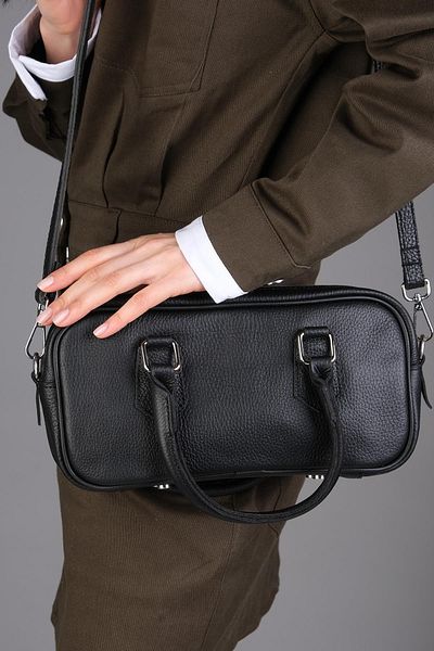 Mio Gusto Genuine Leather Black Color Hand and Shoulder Women's Bag