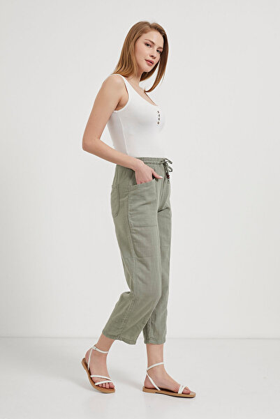 Arma Life Women's Loose Khaki Trousers with Pockets and Elastic Waist