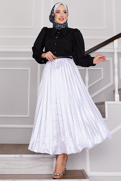 EBRUTESETTÜR Satin Sprinkled Stone Pleated Skirt