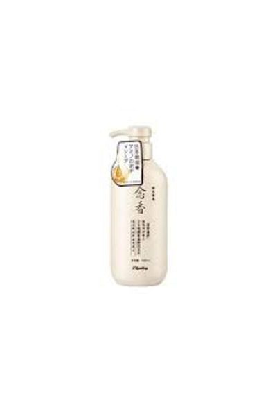 Sakura Japanese shampoo for hair growth, preventing hair loss and removing dandruff 300 ml